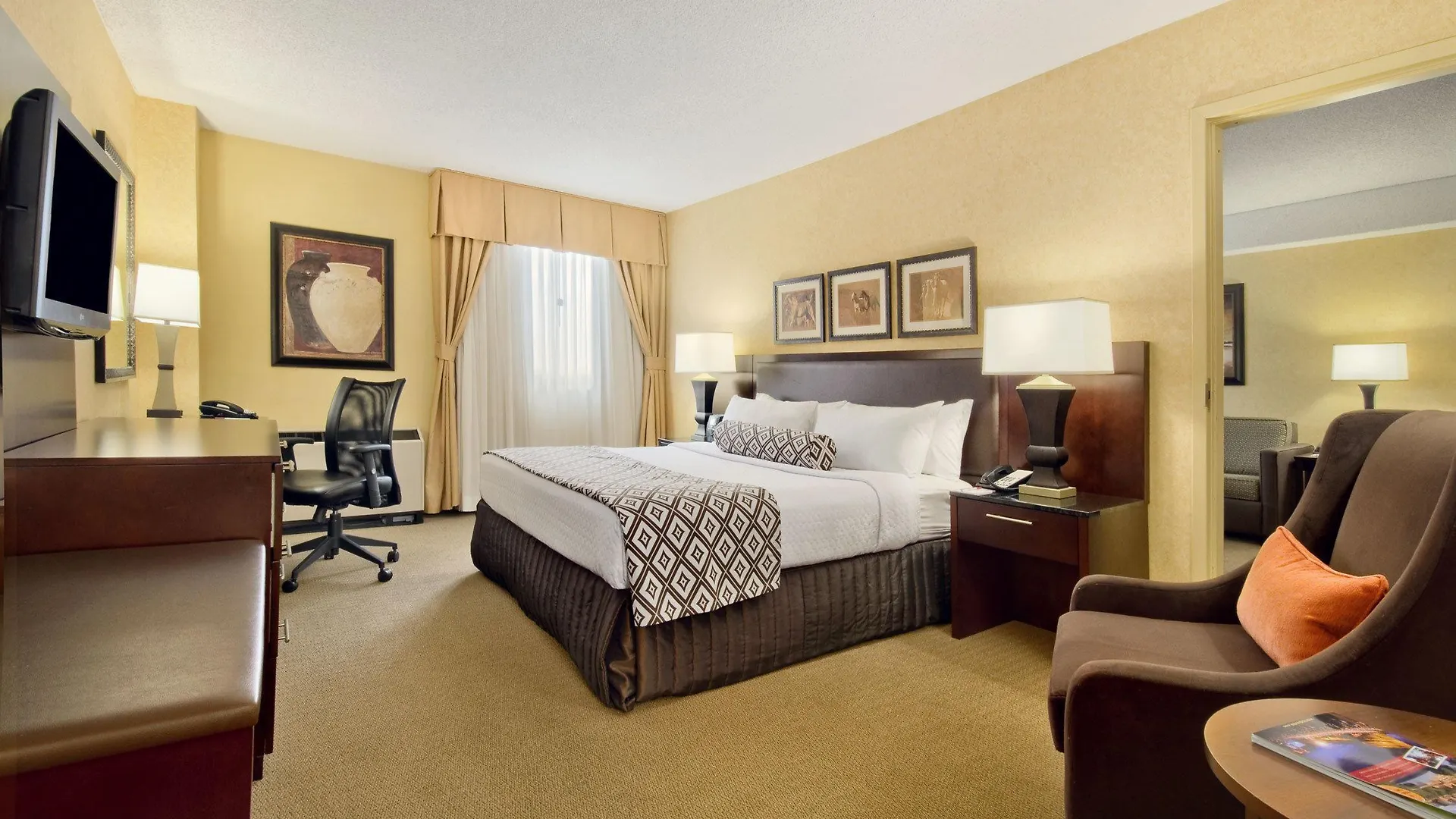 Crowne Plaza Denver International Airport, An Ihg Hotel