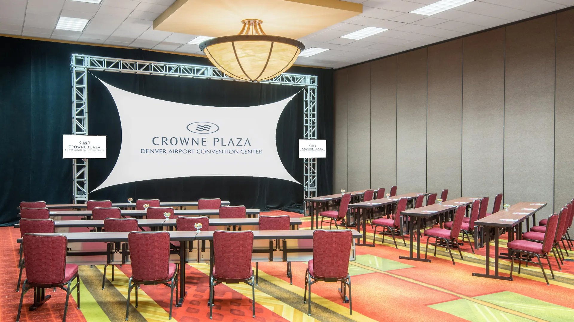 Crowne Plaza Denver International Airport, An Ihg Hotel