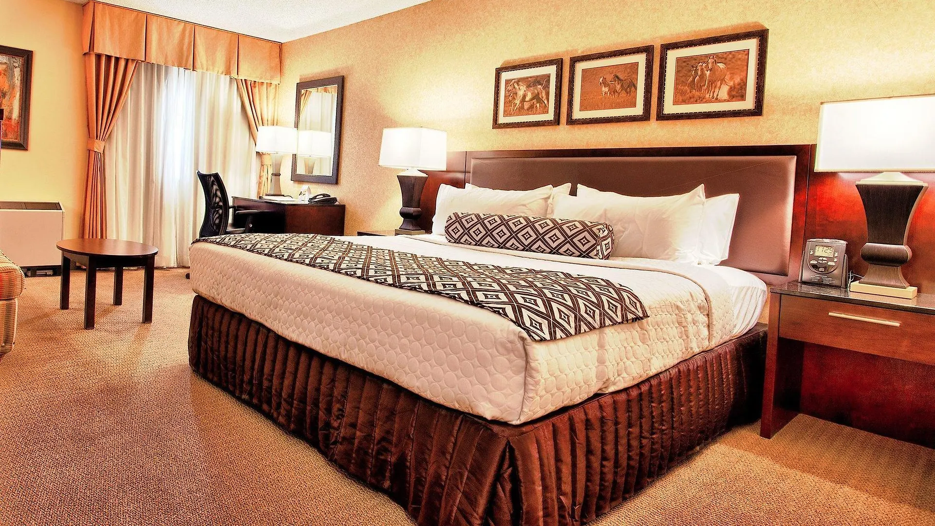 Crowne Plaza Denver International Airport, An Ihg Hotel
