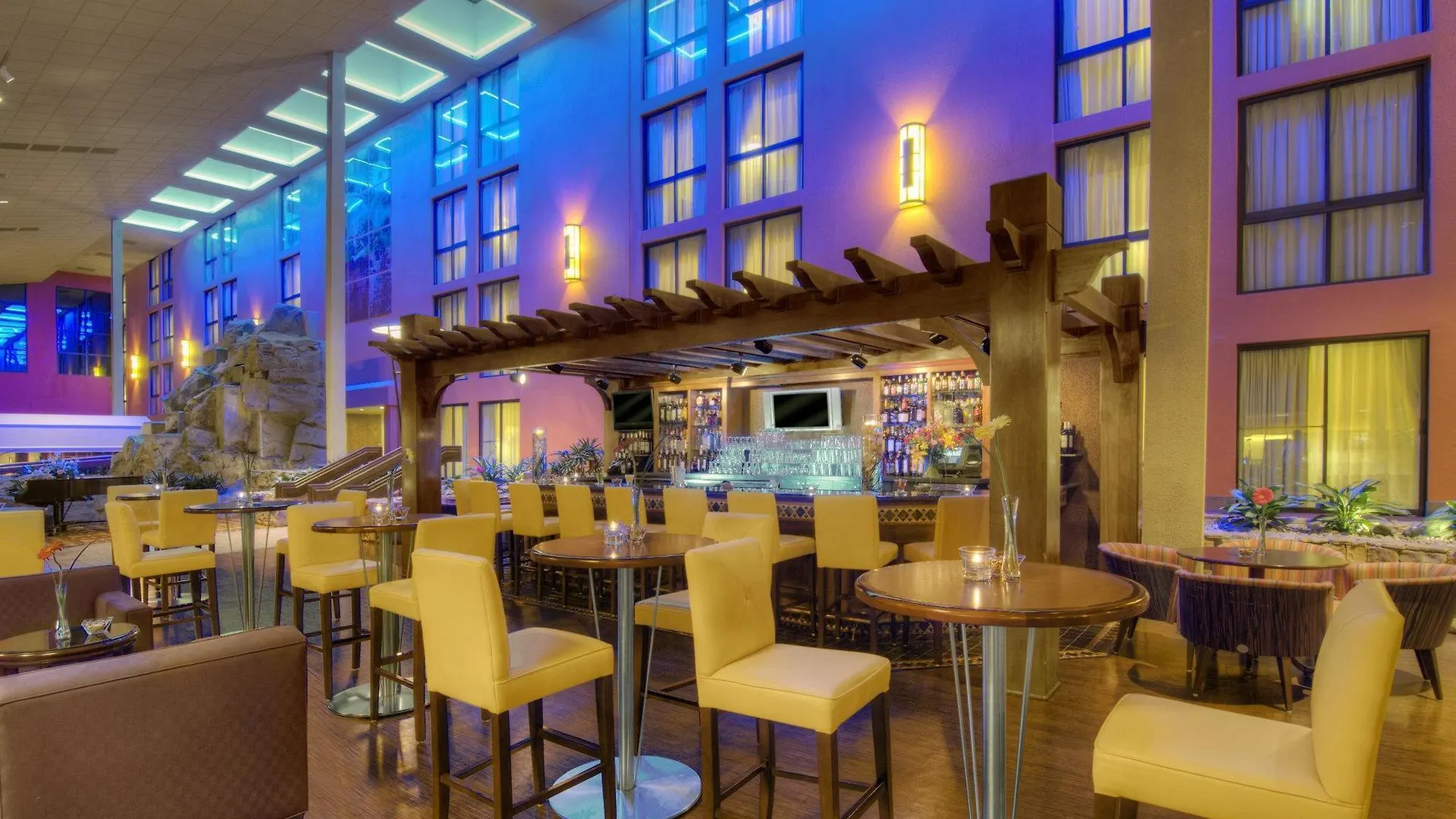 Crowne Plaza Denver International Airport, An Ihg Hotel 3*,